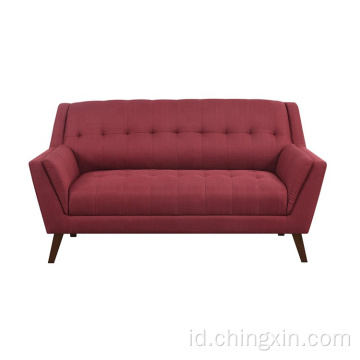 Sofa Santai Kain Merah Dua Kursi Ruang Tamu dengan Kaki Kayu Solid